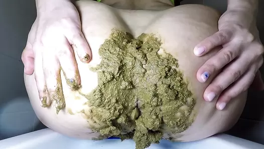 ElenaToilet - Perfect Pantyhose Poop