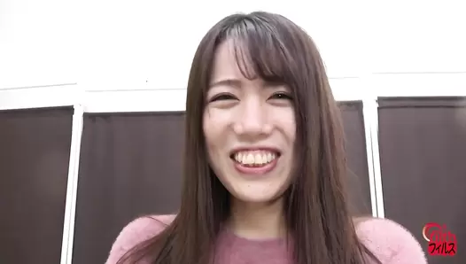 FF-626 01 Amateur girl’s first fart in front of camera.