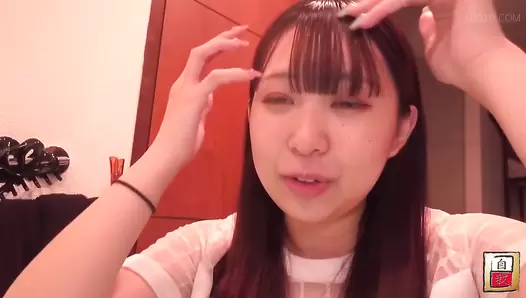 JG-558 03 Close-up filming and self-portraits over several days: Hinata Nagano’s poops at home.