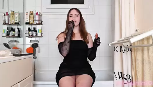 Ninounini - YOUR EX-GIRLFRIEND DOMINATES YOU: Your ex dominates you with her dirty body, her piss and her shit! (SCAT / PISS / DOMINATION / BDSM / FOOT FETISH / DIRTY PUSSY / NIPPLE PLAY / ATM)
