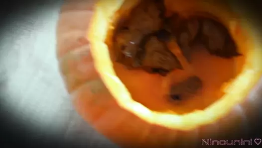 Ninounini - DIRTY HALLOWEEN: I shit and piss in a pumpkin for Halloween before playing with the contents and fucking my ass ! (SCAT / PISS (x2) / FOOD FETISH / ORGASM / HARD ANAL / ATM / ATP)