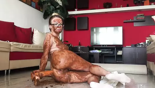 JosslynKane - Shitty Lotion All Over my Body 1
