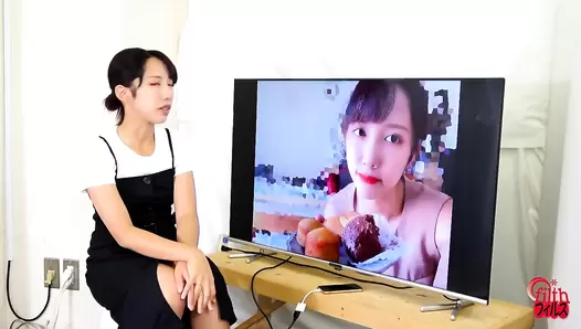 FF-642 05 Food and poop review on screen with embarrassed girls