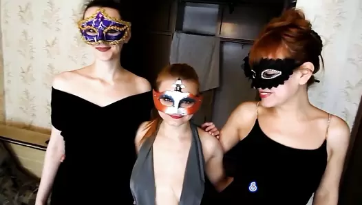 ModelNatalya94 - Three girlfriends shit and piss on each other