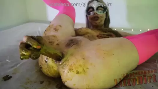 LizzyDirt - A half hour of kitty scat power