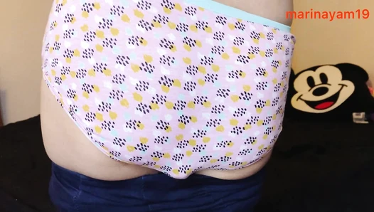 Marinayam19 - Pantied pants shitting and sitting