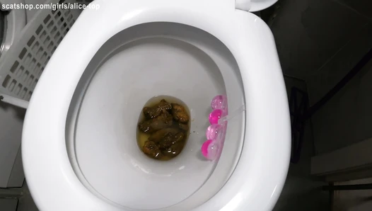 Markovna - My pussy drips when I feel thick shit