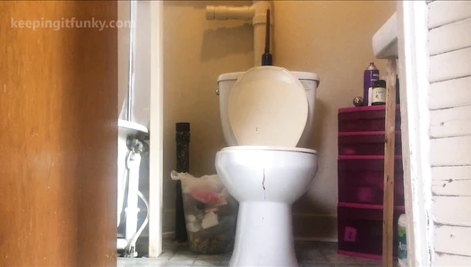 funkyladies - Goddess Zelda’s Off Duty Booty Works!!