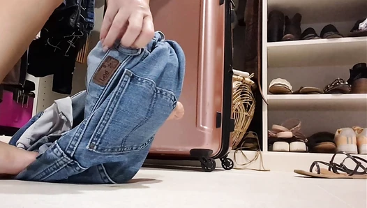 BetweenMyCheeks - Diarrhea Jeans Mess