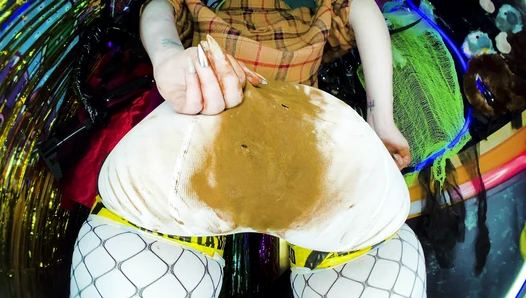 DirtyBetty - Scat investigation! Do you…