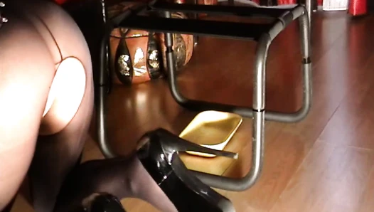 GoddessAndreea - Anita and Ellyah - trampling ballbusting and kaviar