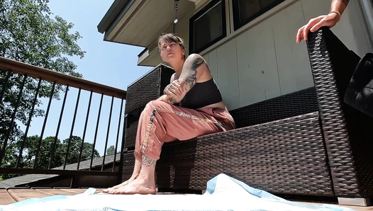 gassy - C n G make a poop pile on the balcony