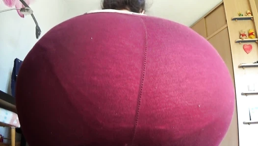 HotDirtyIvone - AN Lick my red hole