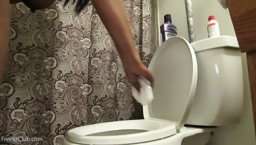 ScatFreekzClub - Stacey Poop Party