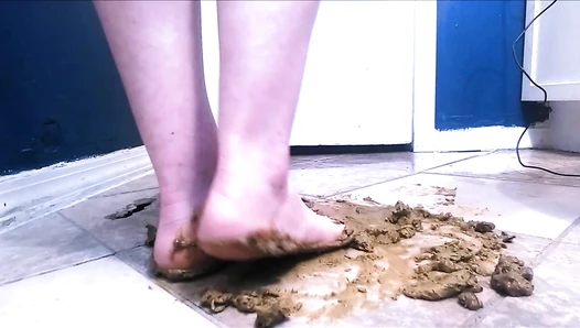 CosmicGirl - POOPY FEET FUN