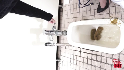 FF-420 02 No toilet paper in womens public toilets! Tracking their butts in the city and watching them walk uncomfortably after defecation
