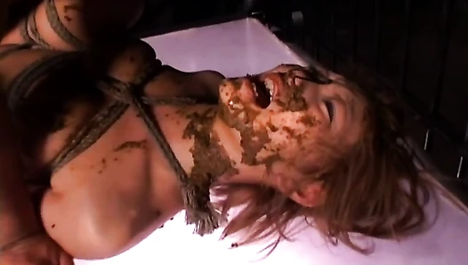 Fetidistrojp - Smelling her own shit while she get stimulated!