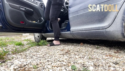 Scat Doll - Can’t hold it anymore!