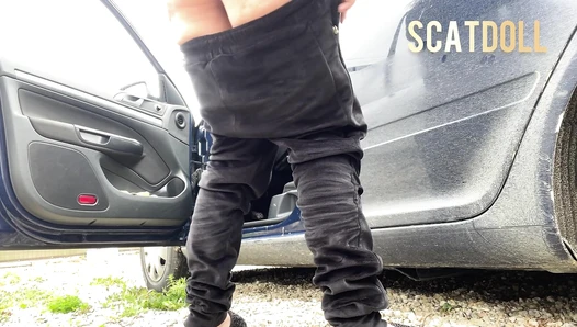 Scat Doll - Can’t hold it anymore!