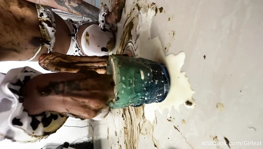 Sirena Rozhevy - I held my shit for 4 days and felt like my ass was going to explode
