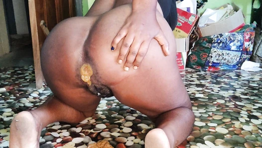PrettyEbonies - Desperation monster soft poop,come and dine with me, Amateur Collection, 