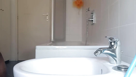 Smutty_Luce - DIRTY TALK ALERT! Toilet Sink Huge Load