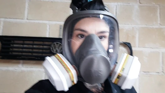 Lamia Dark - Shit in the workshop