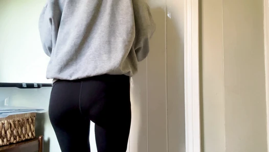 Naughtygirl1993 - Locked out of the bathroom