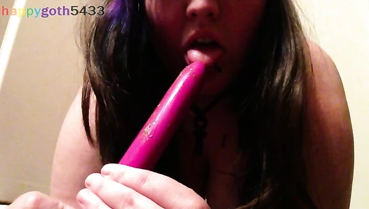 happygoth5433 - Let me Describe My Poop For You!