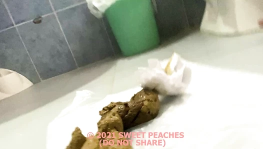 Sweet_Peaches - BIRTHING A BIG SHIT (KRISTINA)