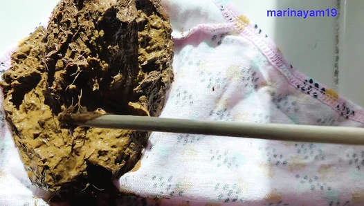 Marinayam19 - Pantypooping and poop inspection