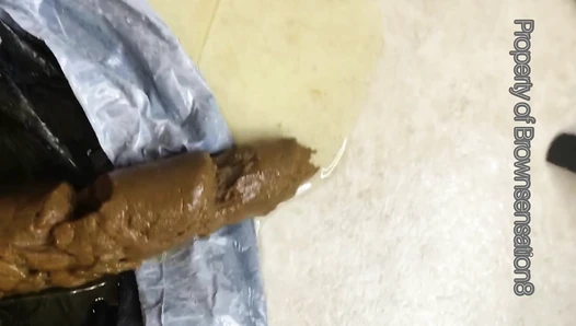 Brownsensations - Enormous turd