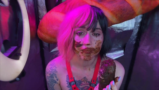 SweetBettyParlour - I Wanna Eat My BIG Turd Sandwich!