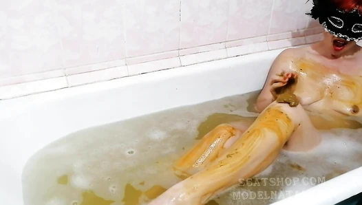 ModelNatalya94 - Olga takes a bath with shit