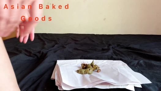 Marinayam19 - Nerd strips down and shits