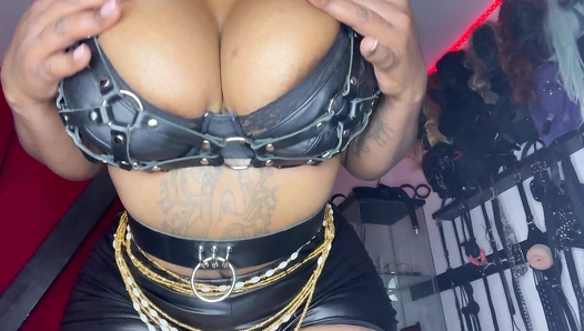 MistressMystique - Toilet Seduction: Dungeon Edition