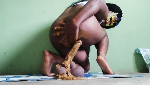 PrettyEbonies - Monster poop, smearing and sucking Eric, Amateur Collection, 