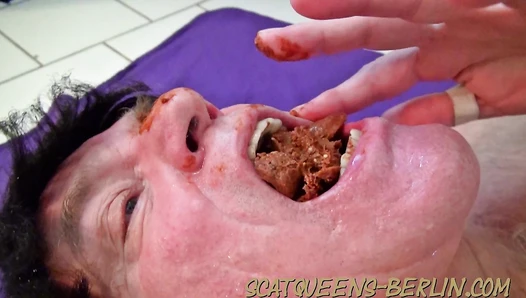 Scatqueens-Berlin - The Mini Cock Torture of the Toilet Slave P1