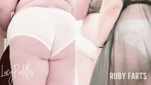 LucyPuddles - Girlfriends Kissing with Dirty Panties