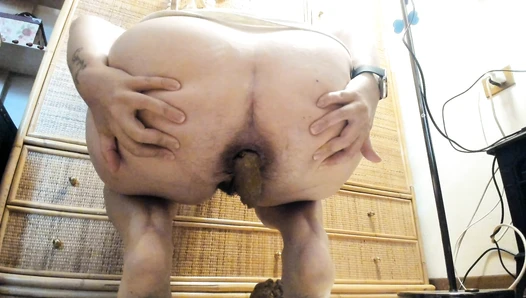 Nicolettaxxx - Guinness World Record poo