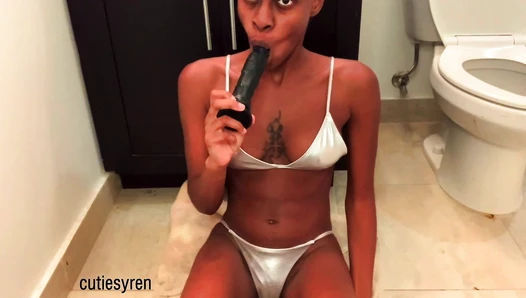 cutiesyren - rubbing puke on my titties