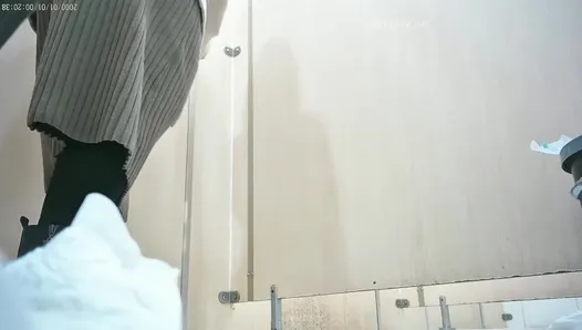 New leaked toilet filming master sneaked into the womens restroom