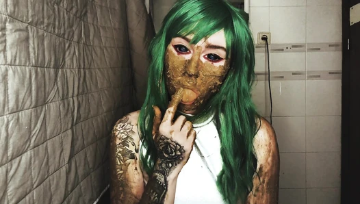 DirtyBetty - -My hobby creepy scat play!