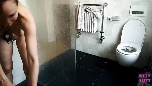 Kitty Skatt - Enema EFRO triple session with two accidents