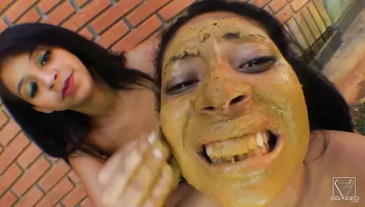 Young Scat Girls No.1 - Fresh Scat From 18 Years Old Scat Girls