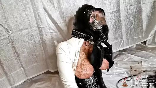 SlutOrgasma - Extreme scat play in rubber and gasmask