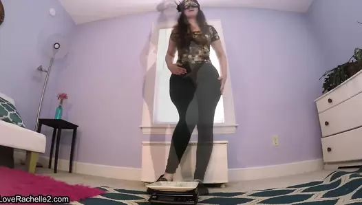 LoveRachelle - Whore Weighs & Licks Tasty Shit