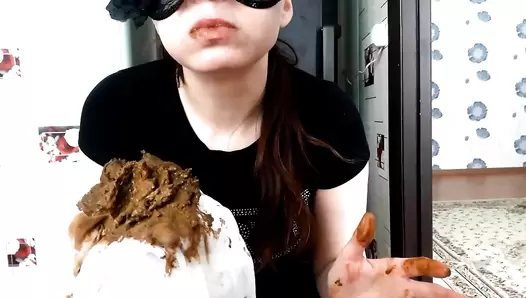 Shit And Pee Into My Panty And Eat All By Top Babe Lina