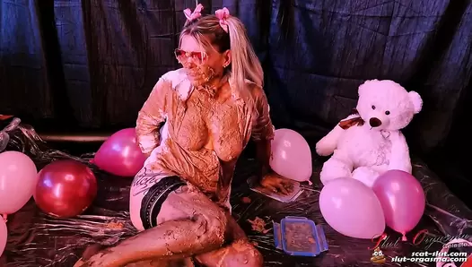 SlutOrgasma - Cum and play with me in shit