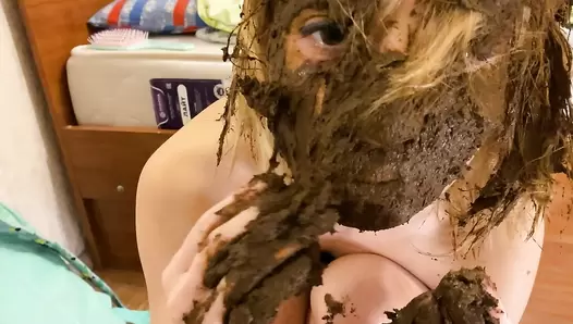 p00girl - Big shit on hair and face